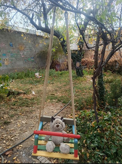 Качели для ребёнка