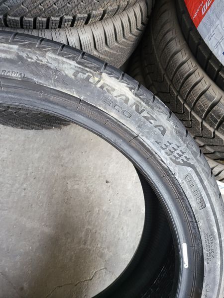 255/40/21 BRIDGESTONE 2бр