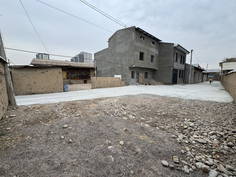 СРОЧНО!! 4 соток ер сотилади Яшнобод т/н Олмос МФЙ, Рохат кругдан 1 км