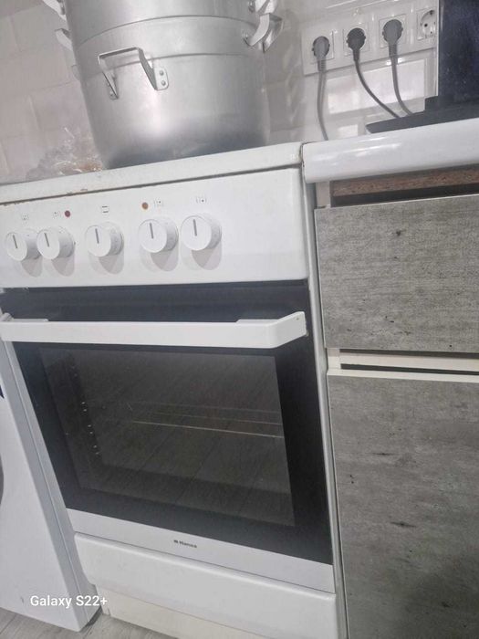 Продам плиту электрическую