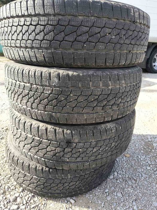 Комплект зимни гуми Firestone 215/65/16С
