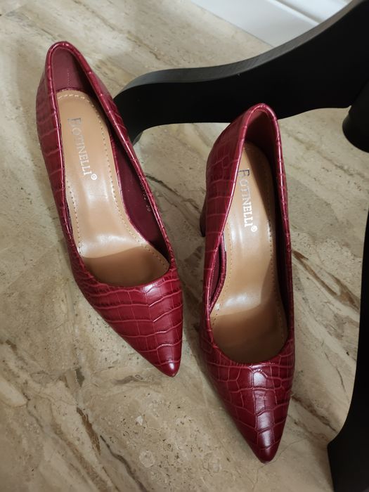 Pantofi noi 36 vișinii