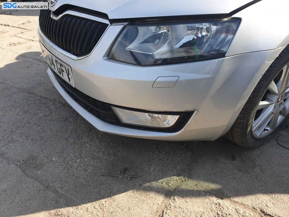 Bara Spoiler Fata Completa cu Spalatoare si Proiectoare Skoda Octavia 3 2013 - 2017 Culoare LA7W 8E8E [0268]