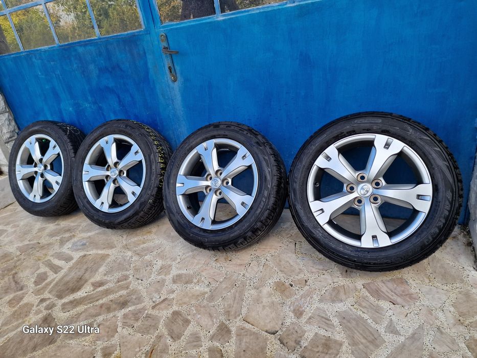 Toyota Urban Cruiser 4G Auris 16 цола +гуми 195 60 16 оригинални  Замъ
