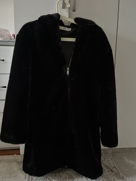 Черная Шубка Mango