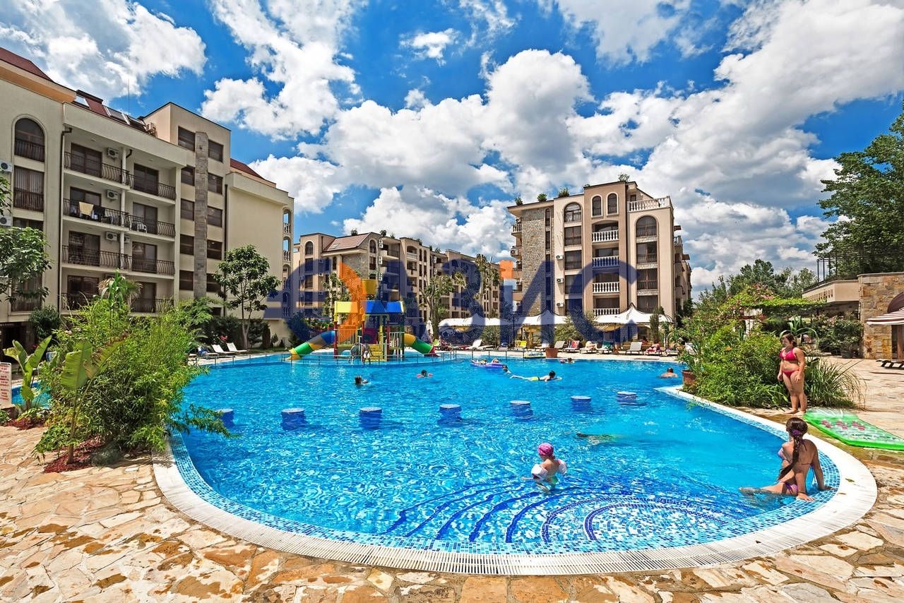 Продава се Двустаен апартамент в к.к. Слънчев бряг - 55 кв.м за 1655 €/кв.м - Снимка #14