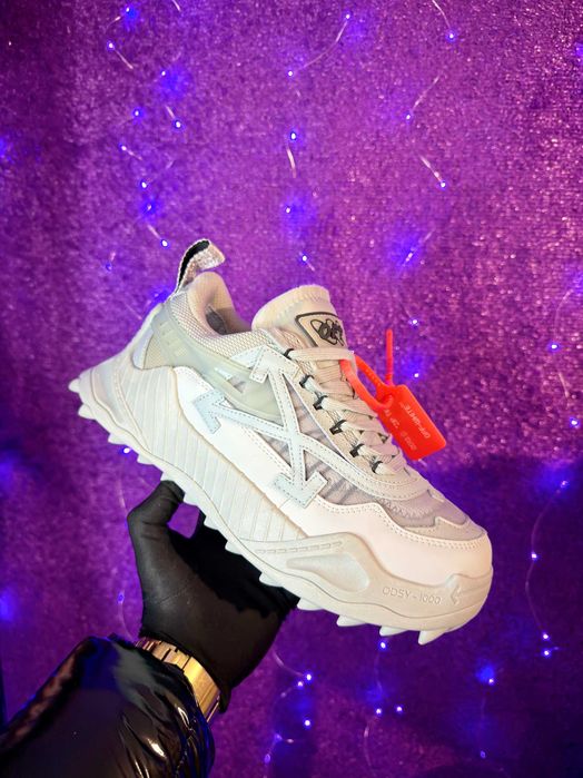 OffWhite Odsy Orice Model