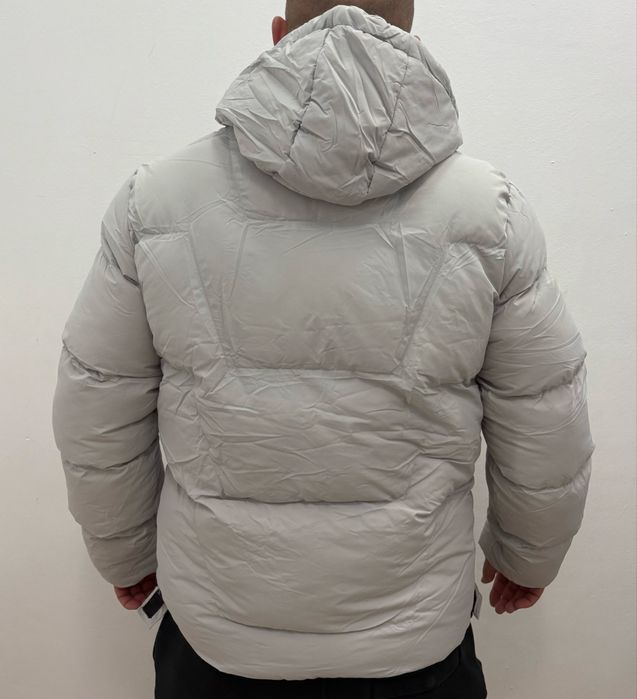 Мъжки зимни якета различни цветове