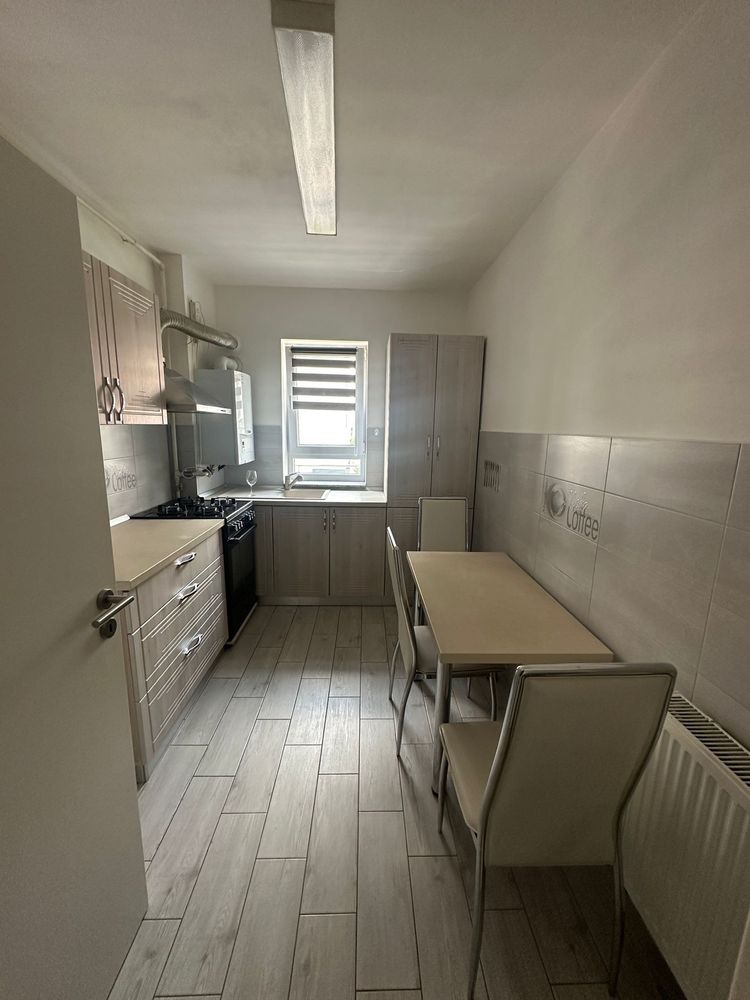 Proprietar inchiriez apartament Maurer Coresi