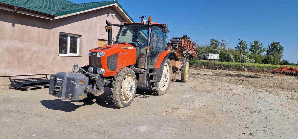 Tractor Kubota M135 GX-3