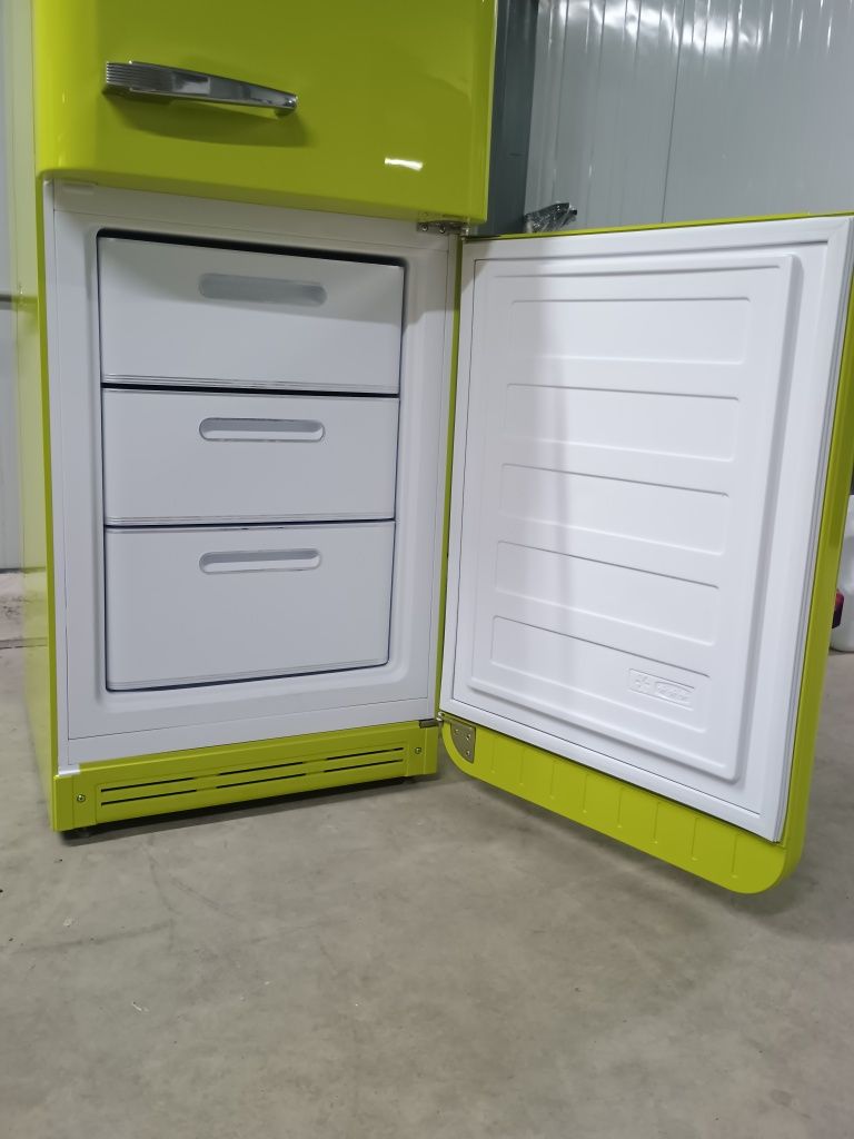 Хладилник с фризер SMEG FAB32RLI5