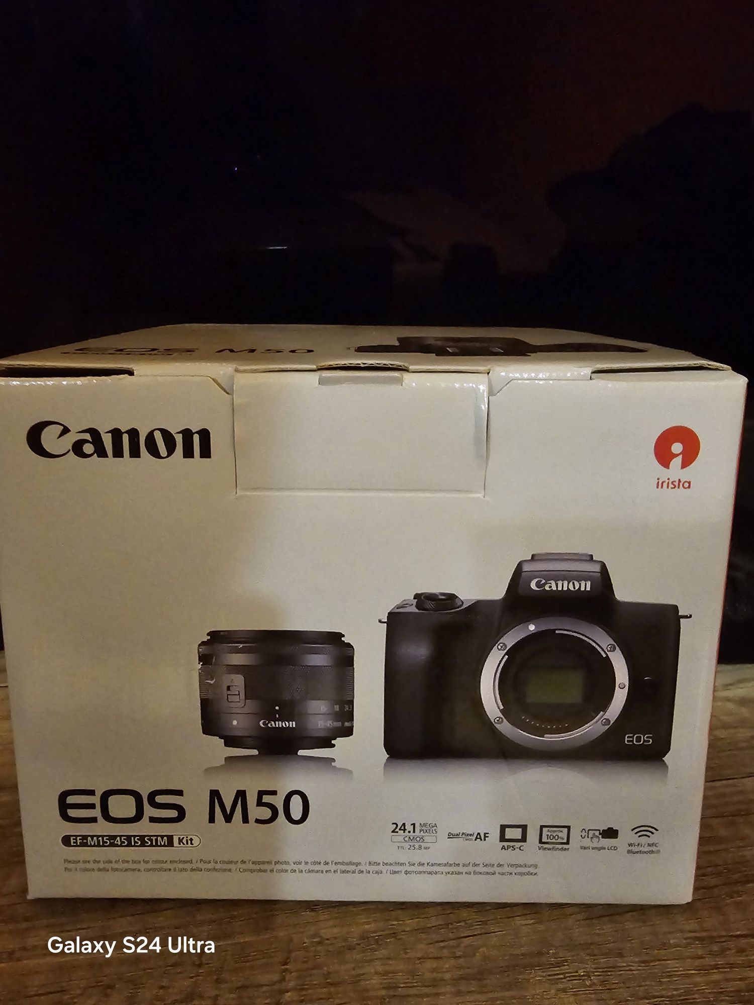 Фотоапарат/Canon EOS M50