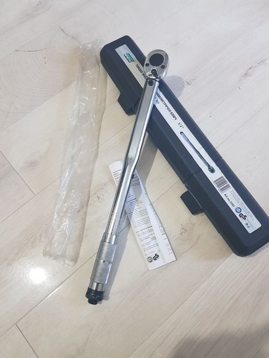 динамометричен ключ нов!!!