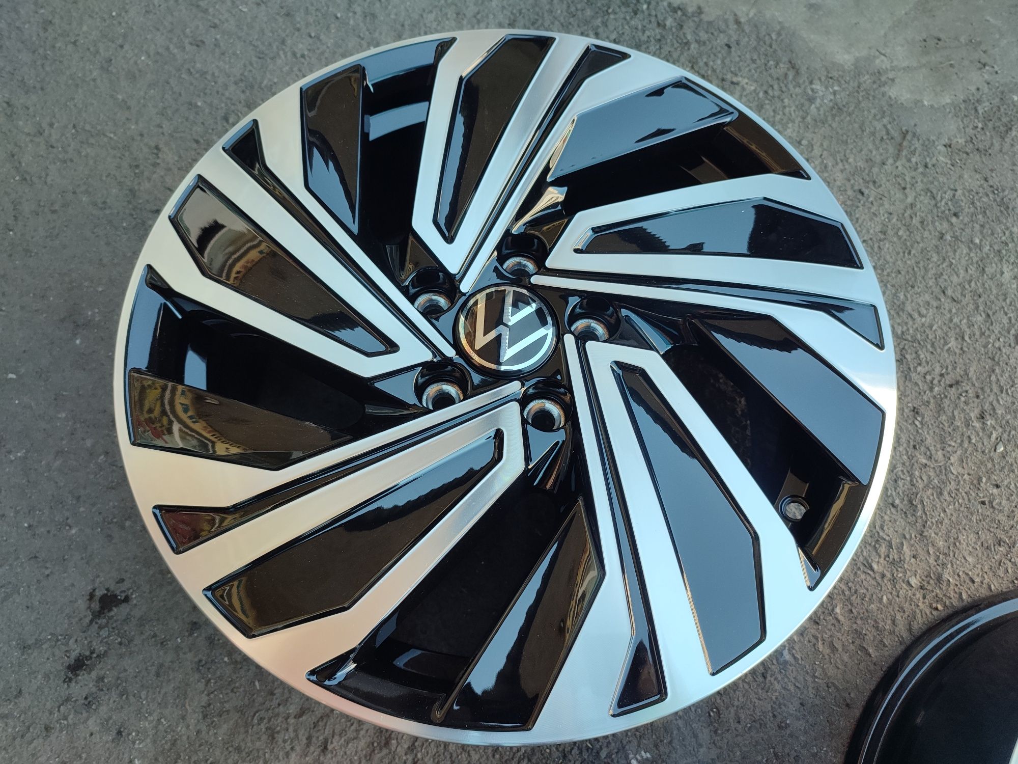 17" оригинални алуминиеви джанти за Vw Passat, golf, touran...