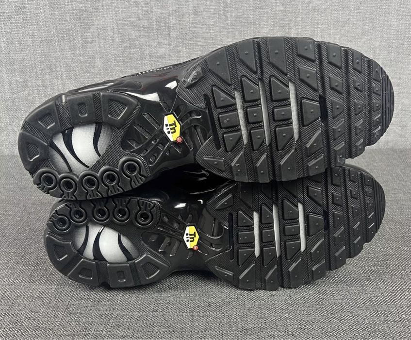 Обувки Nike Air Max Plus Tn Triple Black
