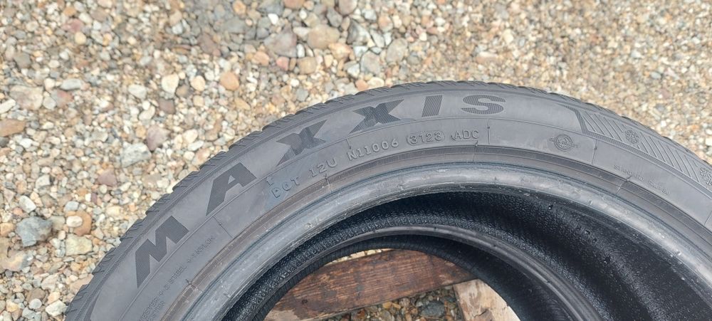 MAXXIS 245 45 R 19 M+S
