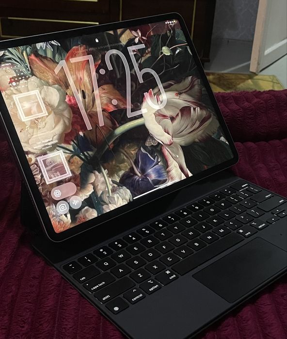 Ipad pro 12,9. 512 гб 2022 года(6 поколение)