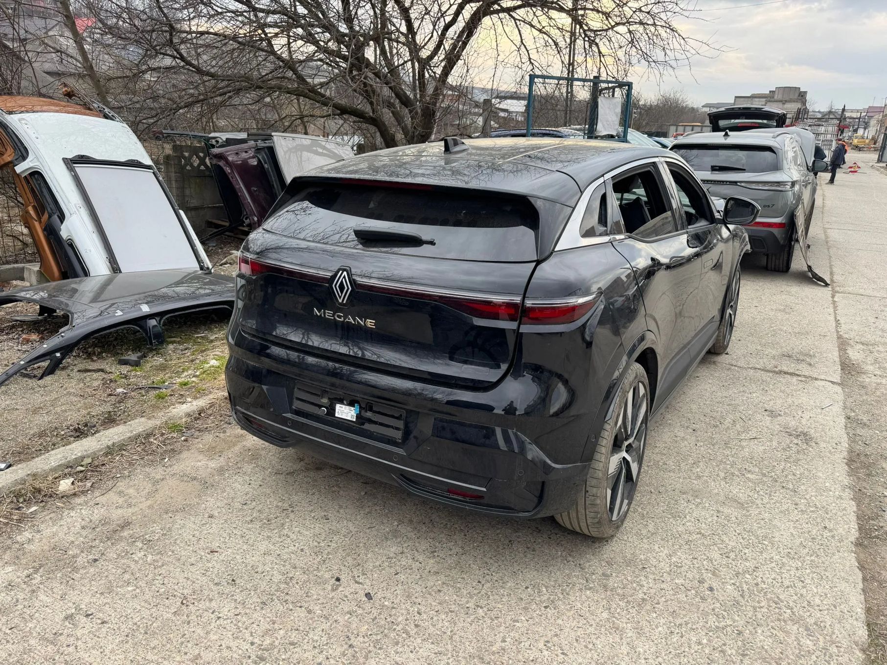 Dezmembrez Renault Megane e-Tech
