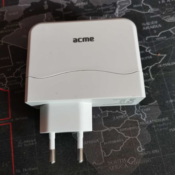 Incarcator Acme 4 porturi USB 5v 4,5A, cu/fara cabluri