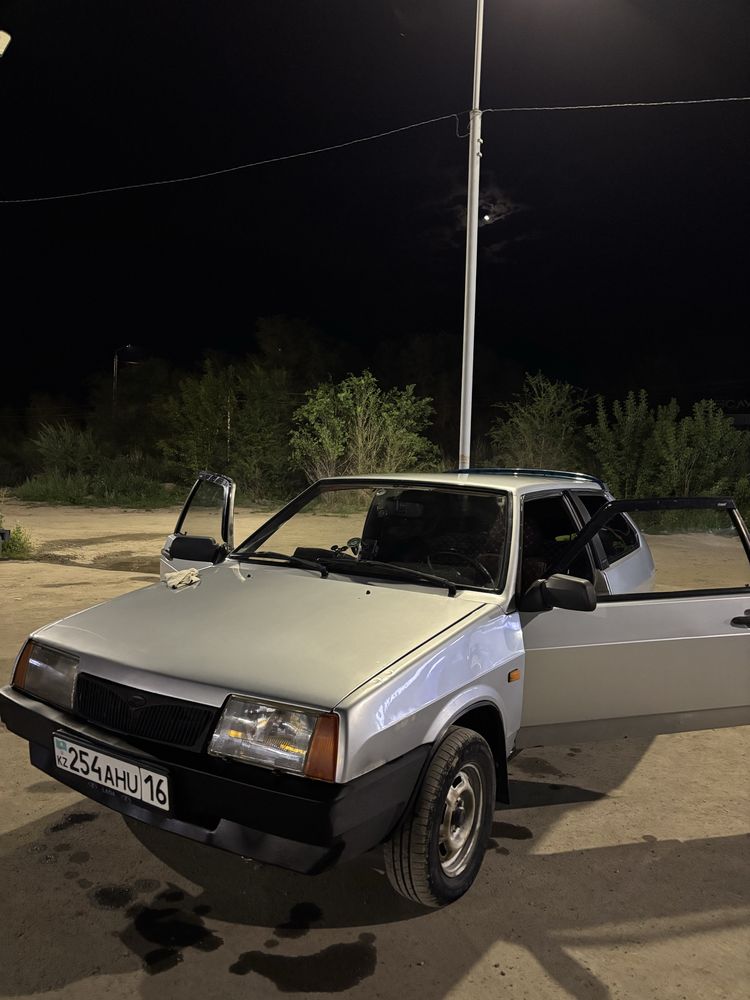 Продается машина 2108