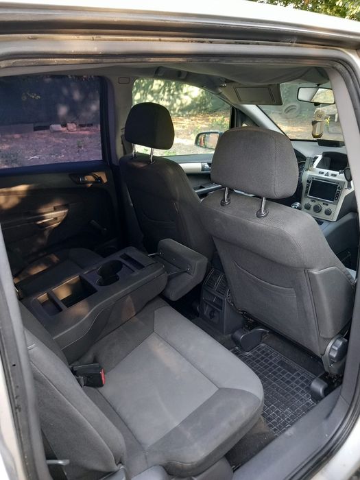 Opel Zafira 7 locuri