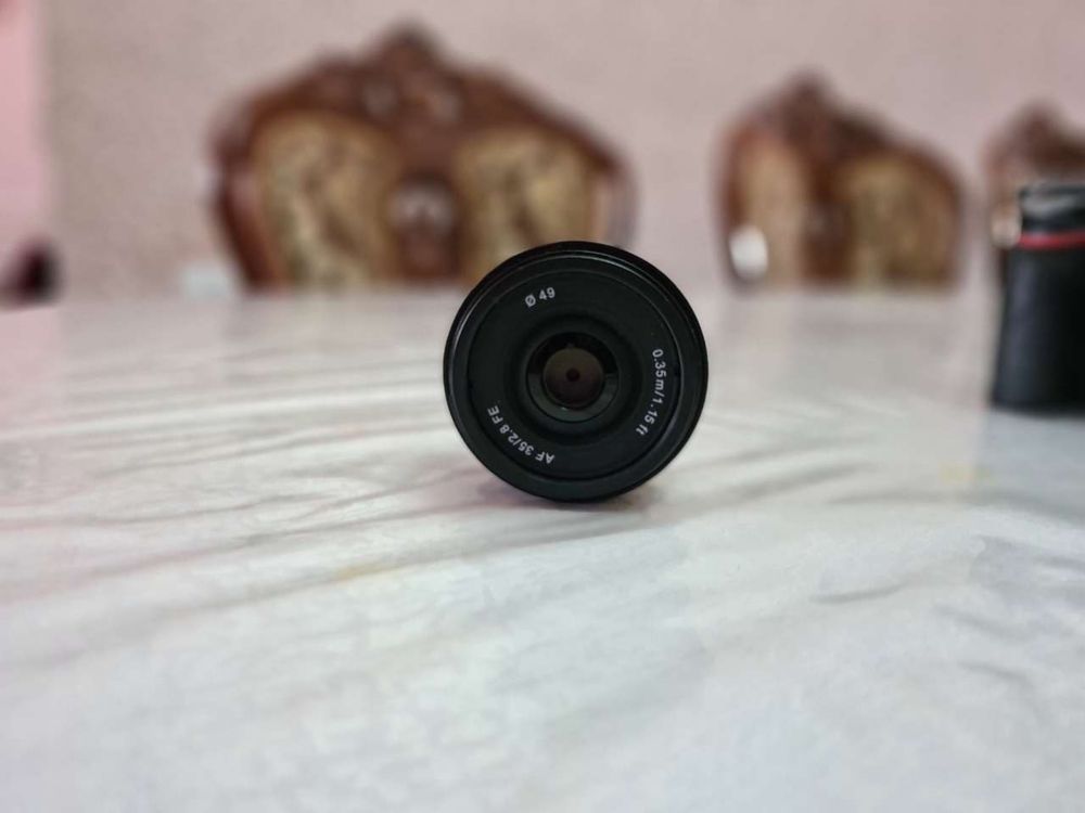 Sony samyang 35mm 2.8f yangi