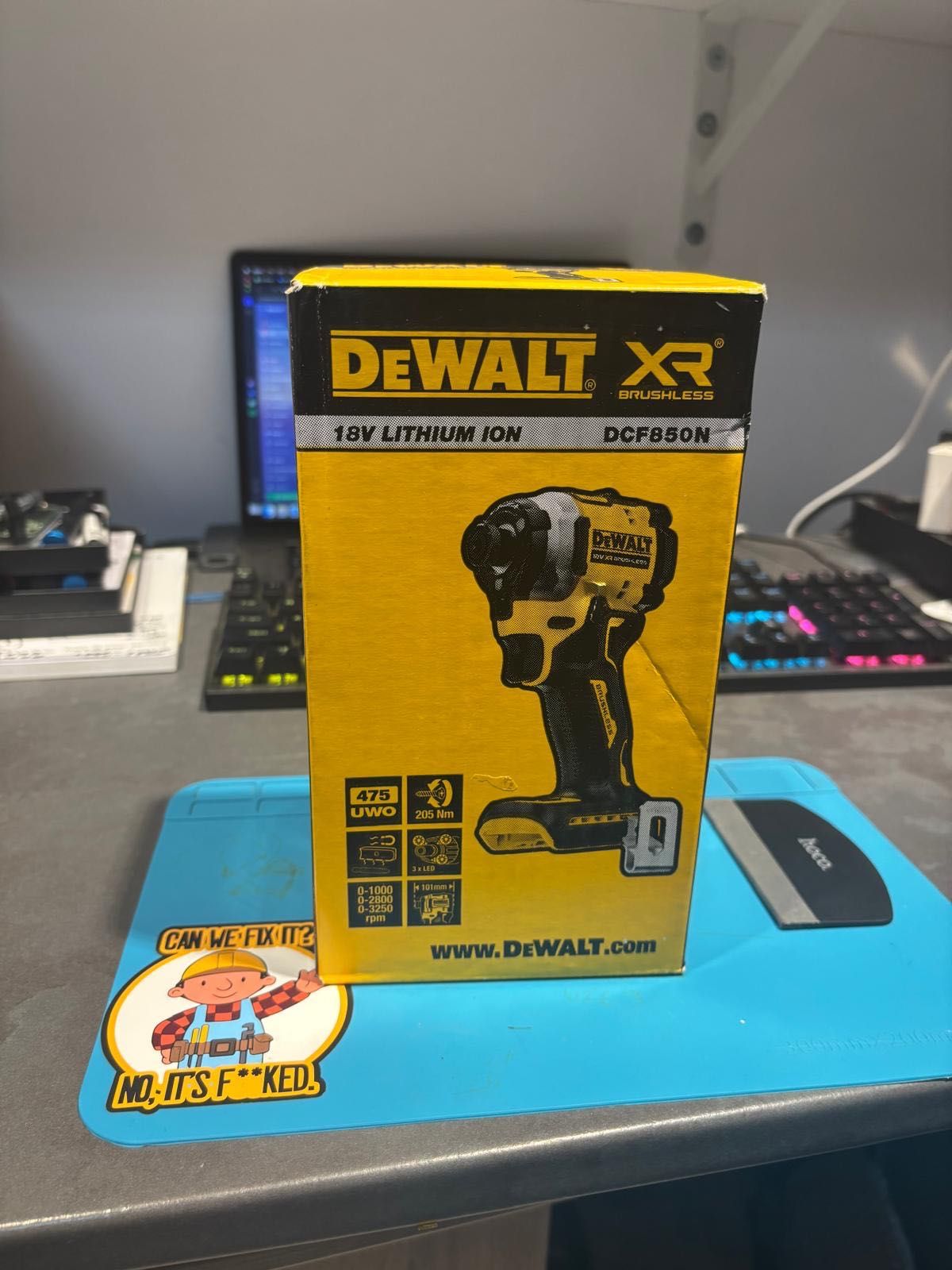 Mașină de înșurubat cu impact Dewalt DCF850