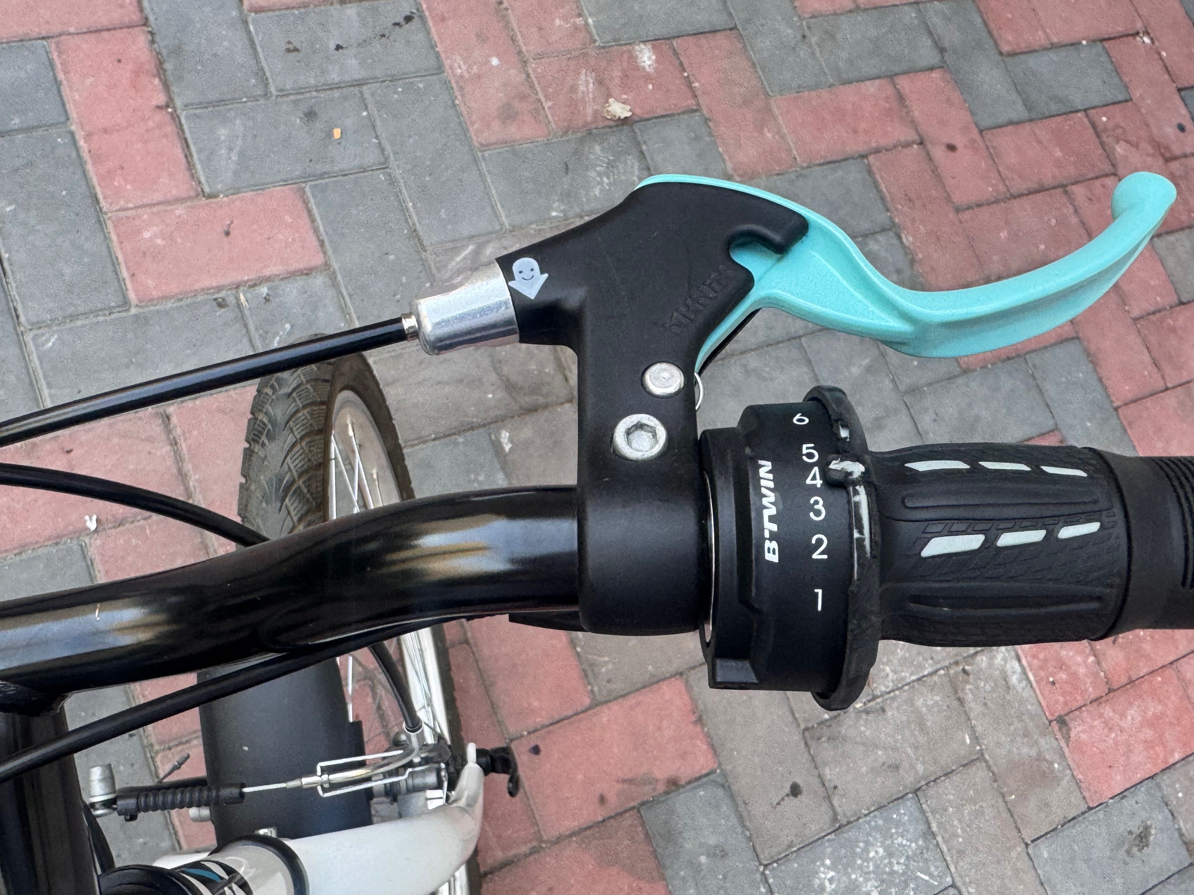 Vând bicicletă copil