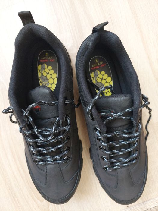 Мъжки обувки - номер 43