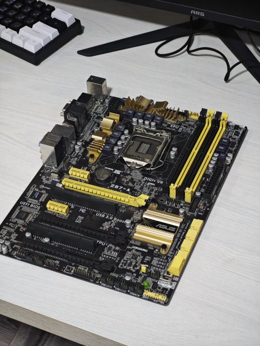 Материнская плата Asus Z87-A