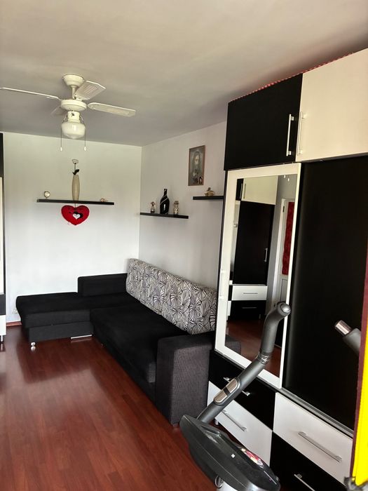 Vând apartament cu 2 camere