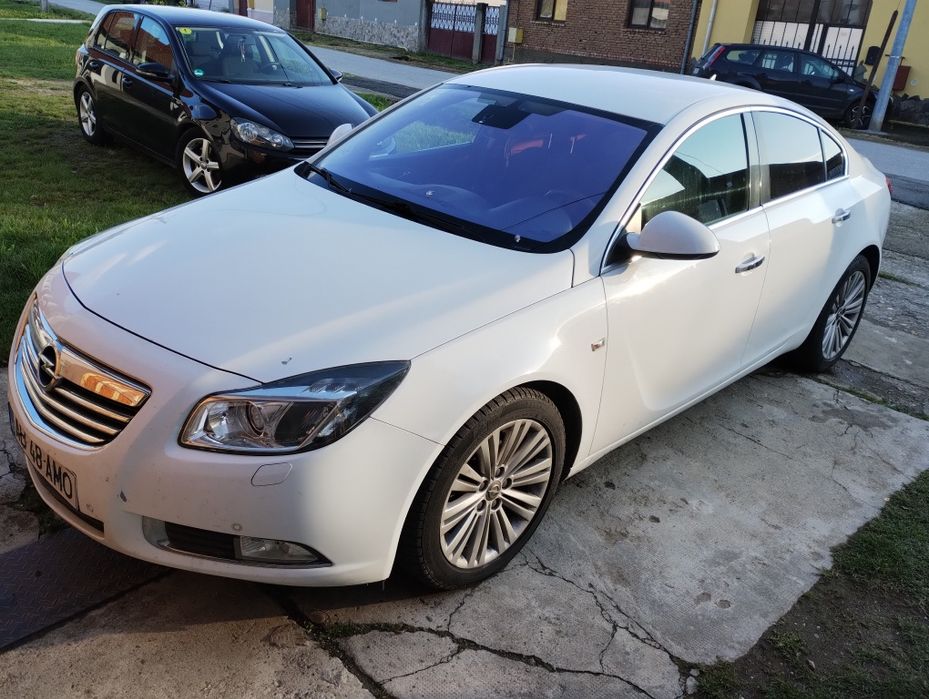 Opel insignia vând sau schimb cu basculabile 3,5 tone