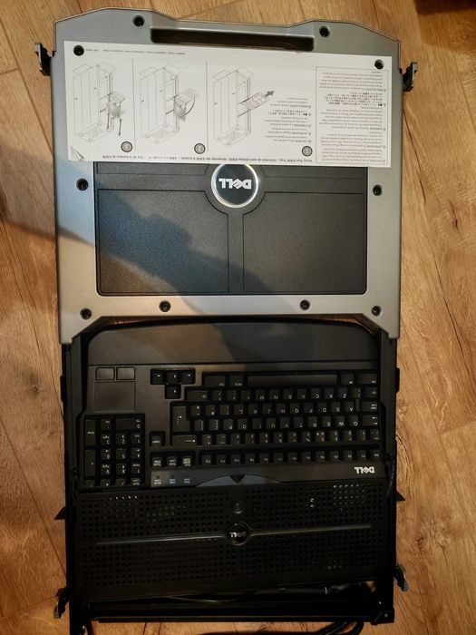 Dell HP535 server rack, screen an keyboard + full colour range screen