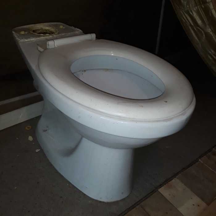 Продам унитаз без бочка для стройки самый бюджетный вариант!!