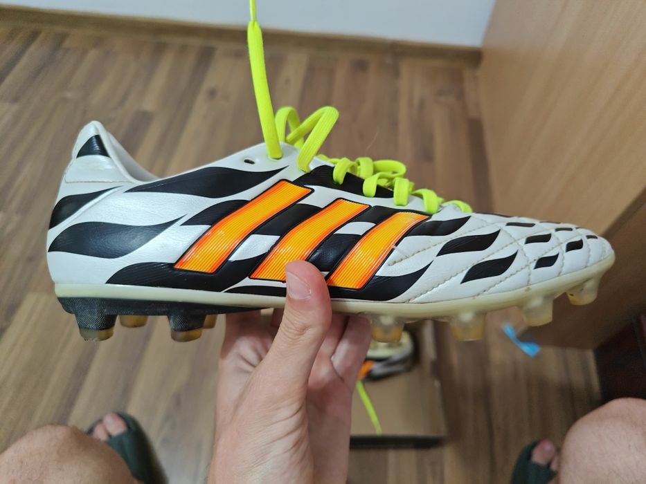 Adidas 11 pro elite ediție specială WC 2014 marimea 44