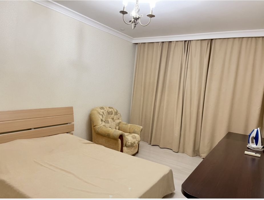 1,5 комнатную квартиру сдаем  помесячно на длительный срок сдаем