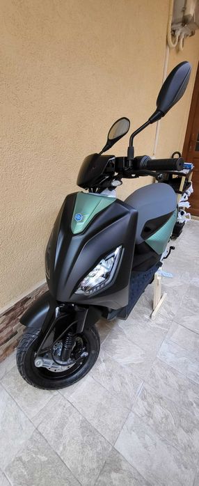 Scuter Piaggio 1+ plus