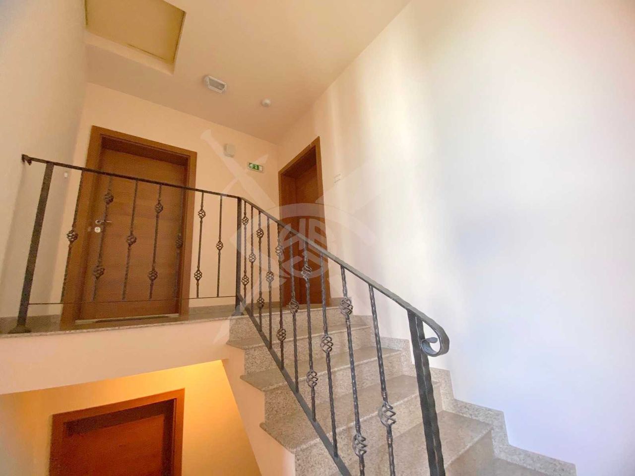 Продава се Двустаен апартамент в Пловдив, Кючук Париж - 109 кв.м за 1010 €/кв.м - Снимка #5