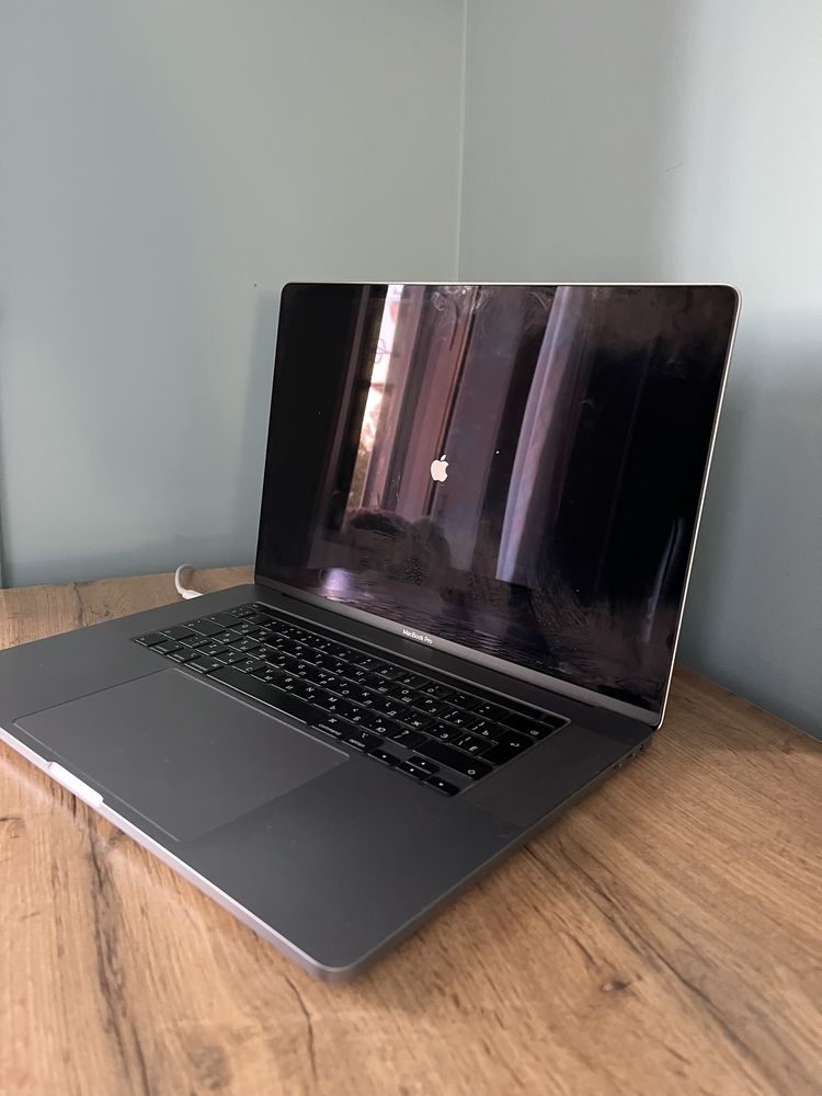 MacBook Pro 16-inch 2019