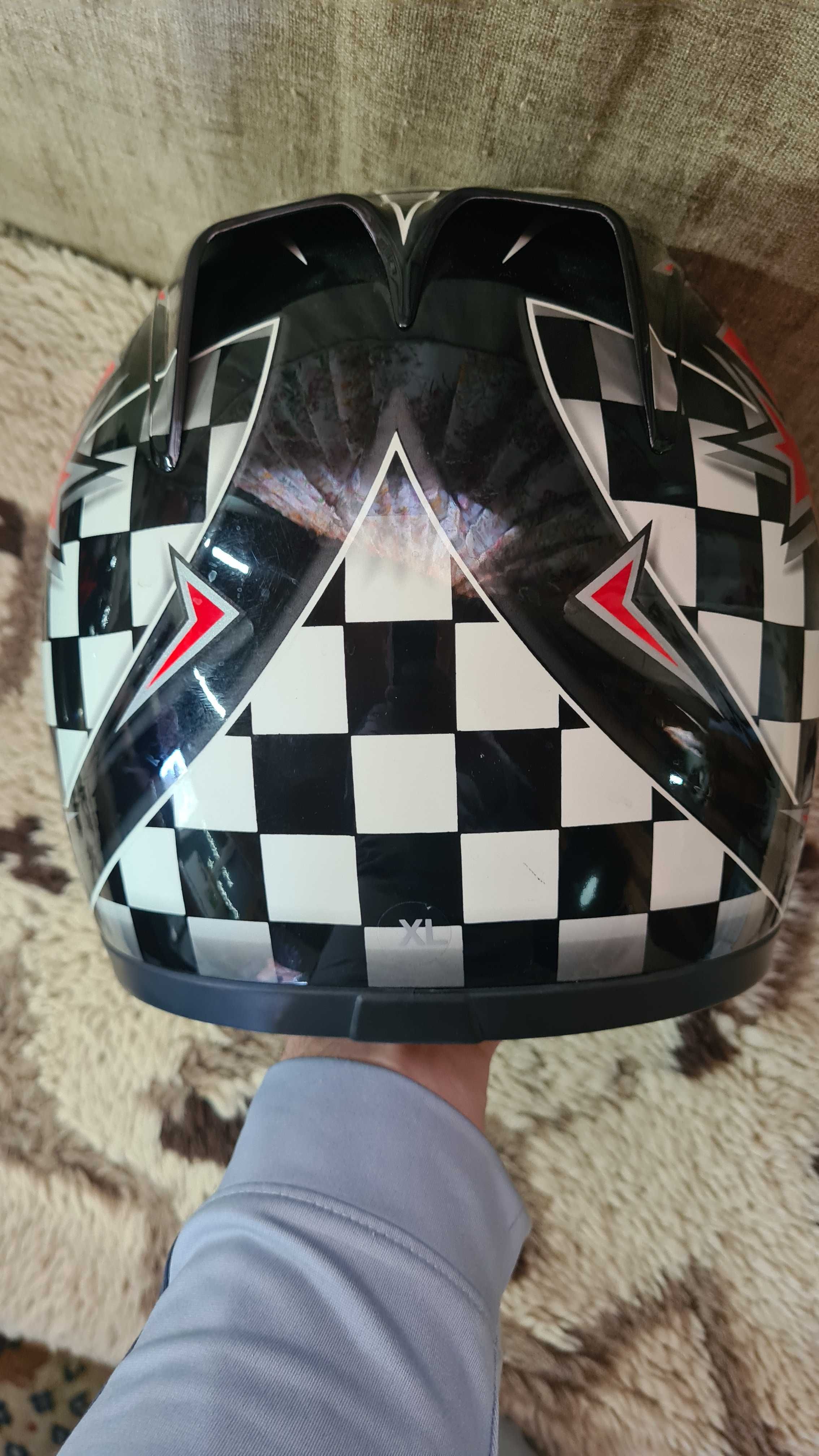 Мото каска - AGV