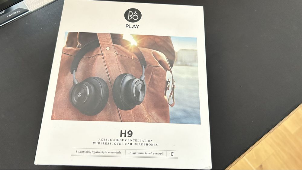 Casti Bang and Olufsen Beoplay H9 Black