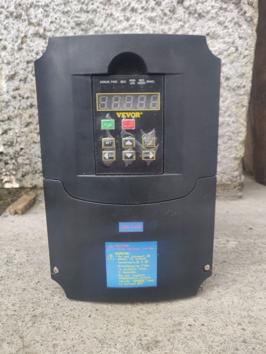 Инвертор 220v,7.5kw