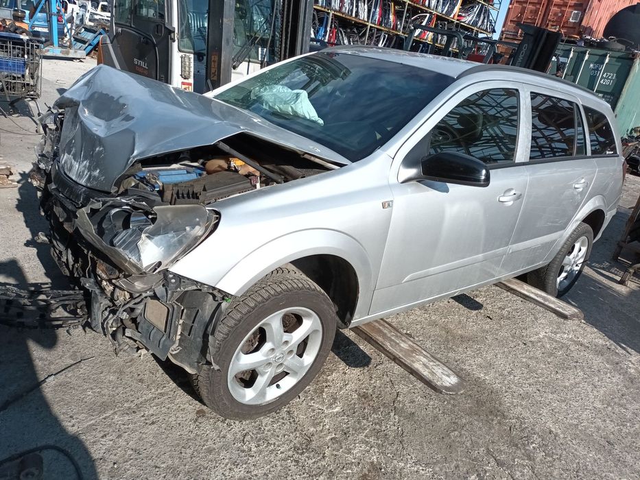 Dezmembrari  Opel ASTRA H  2004  > 2012 1.9 CDTI Motorina