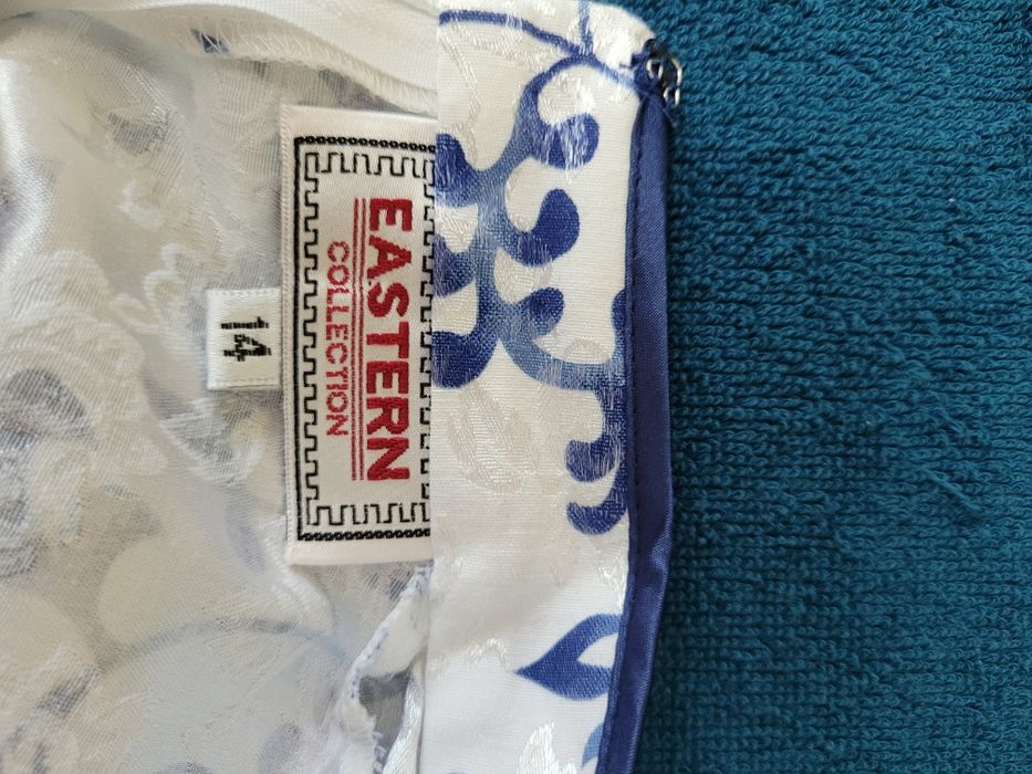 Для девочек одежду продам. Б/ у. , в хорошем состоянии.