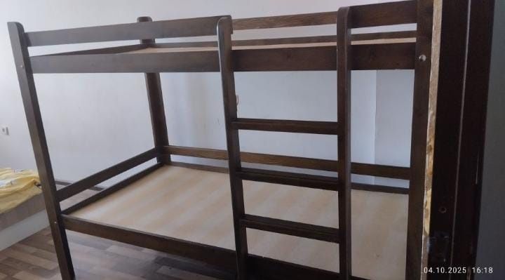 Продам двух ярусную кровать 30000 торг