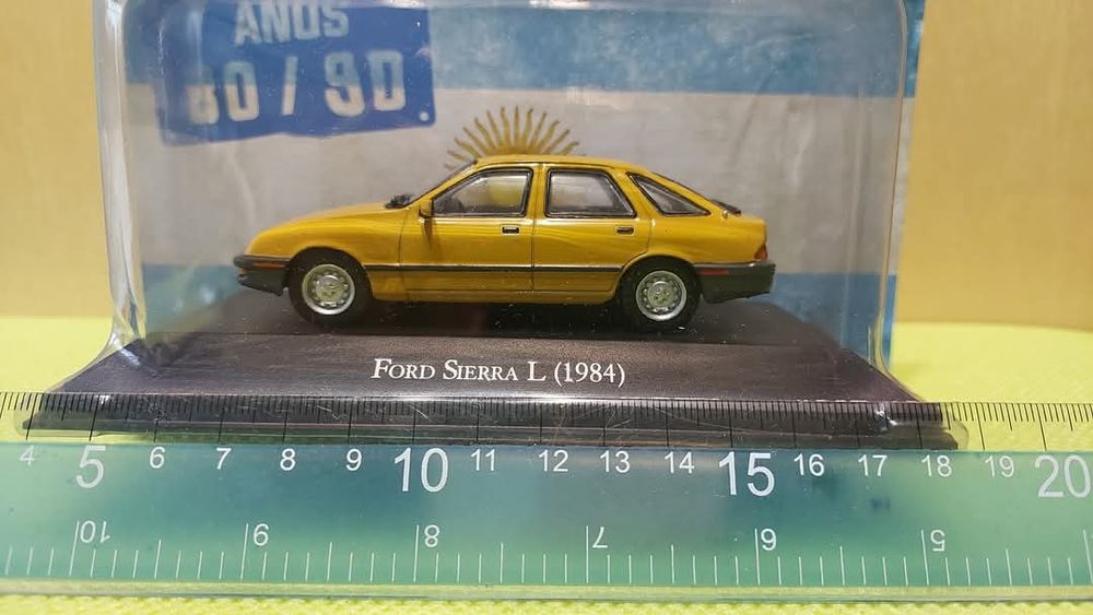 Ford Sierra L (1984). Цена: 25лв. (1/774). Мащаб 1:43
