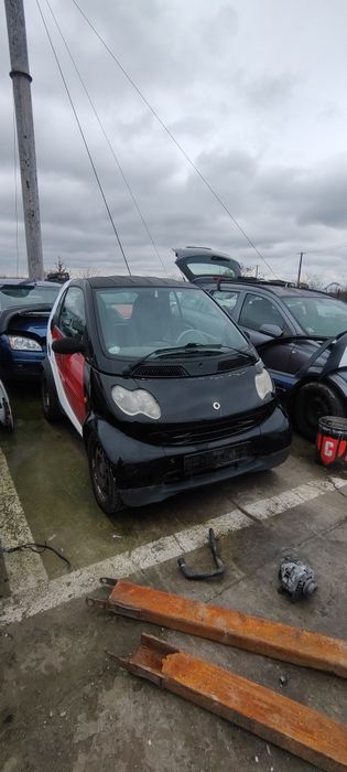 Dezmembrez Smart Fourtwo