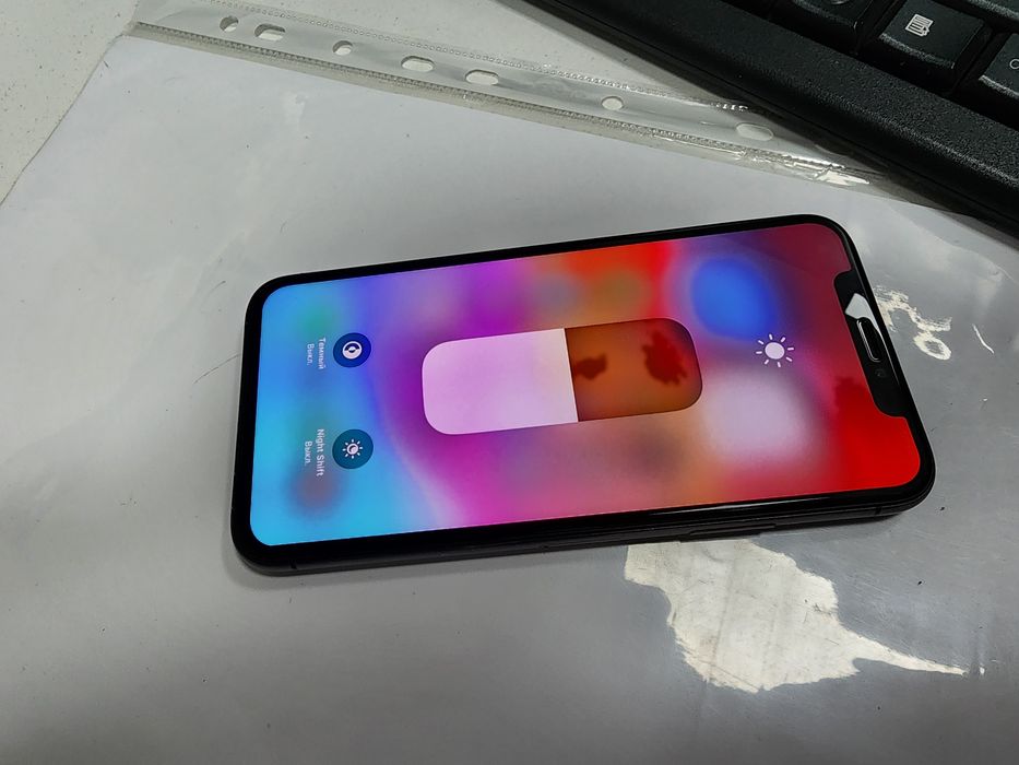 Iphone XS LL/A Black 64GB ideal Holati Srochna