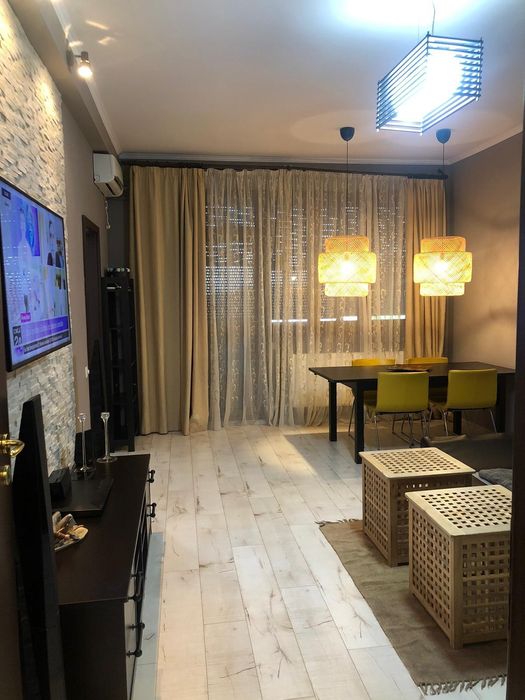 Ne închiriem apartamentul!  Proprietar
