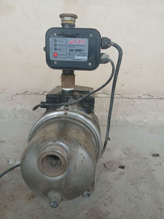 Suv nasosi baland binolarga suv yetkazib beruvchi